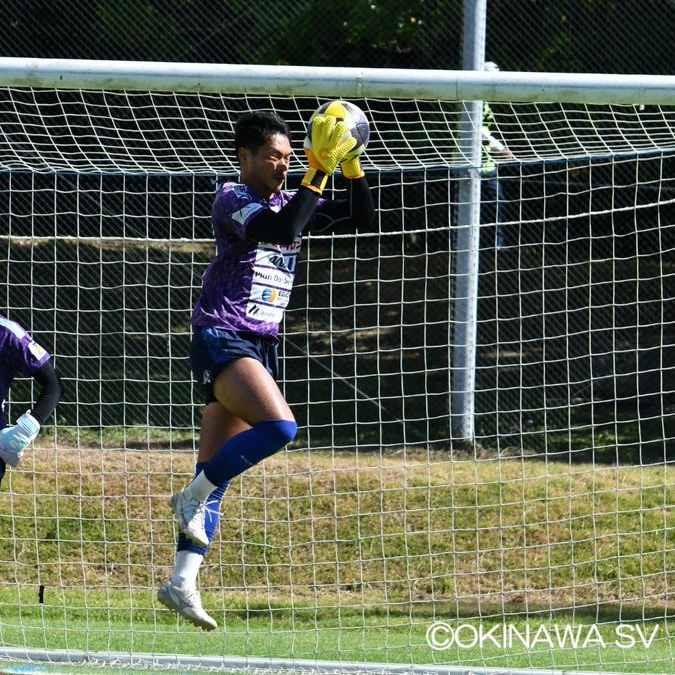 OSV_official's tweet photo. .
📸｜Training photos

#ジュビロ磐田 戦に向けてトレーニング☀️

📅7月5日（日）
⏰15:30kickoff
🏟️ #糸満市西崎運動公園陸上競技場

試合詳細はこちら👇
https://t.co/6OzhgqO6cq

#沖縄SV #okinawasv #JFL https://t.co/lLt3g12nLP