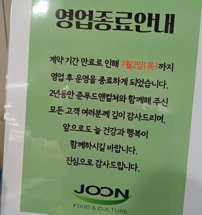 ksixrenine's tweet photo. 커뮤 꼬꼬마들: "부자들일 수록 교양있고 삶에 여유가 있으며..."
현실: https://t.co/5hoVg4xEqM