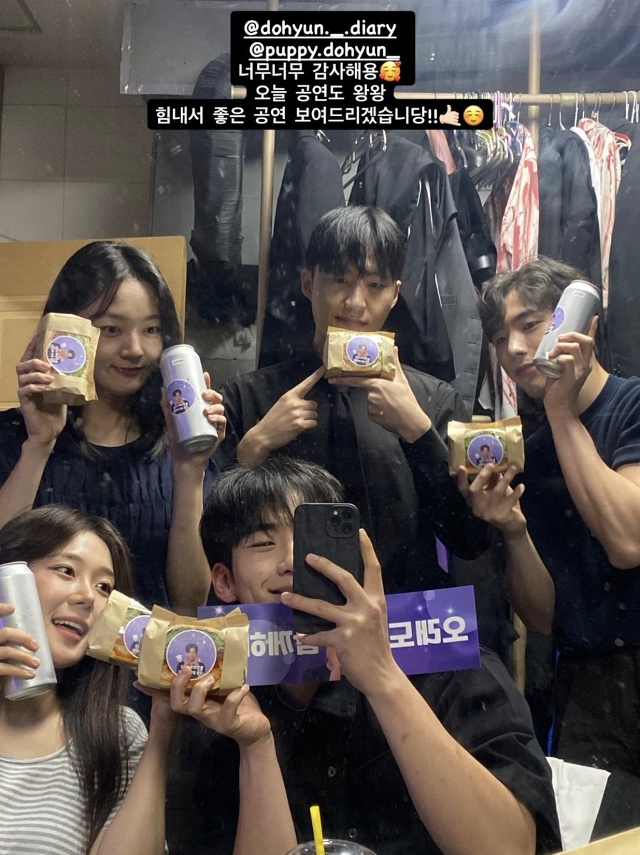 4young27's tweet photo. 260703 #김도현 인스타 스토리

오늘 얼굴 주사위 6 ... 너무너무 잘생겼다 🥹🥹 https://t.co/z2T0Bl8BUV
