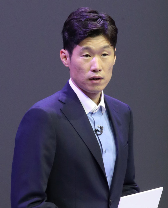 KORFootballNews's tweet photo. The Ministry of Culture, Sports and Tourism announced the launch of a temporary committee for Korean football innovation.

MCST Minister &amp; Park Ji-sung will co-chair, while Lee Young-pyo, Park Joo-ho, KSOC President Ryu Seung-min &amp; KFA ED Kim Seung-hee are among the members. https://t.co/ANHbMZVwmB