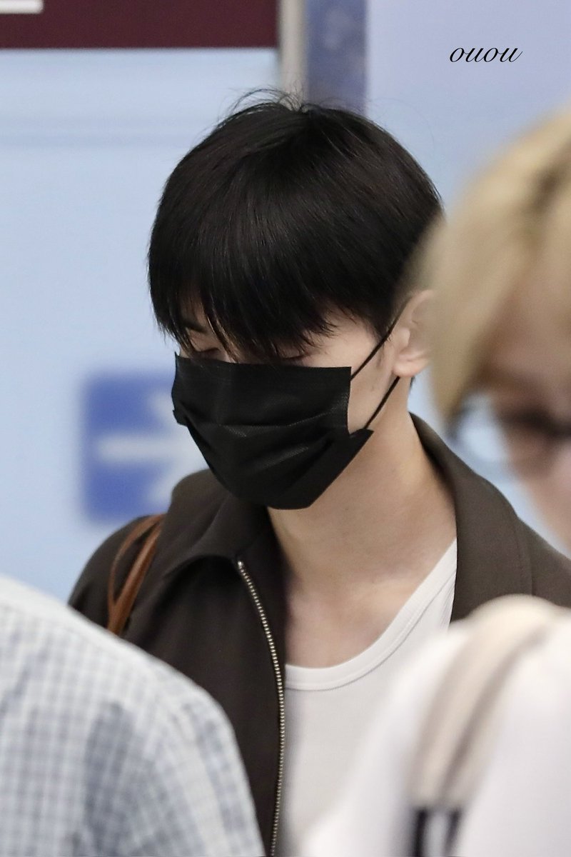 ououoo0's tweet photo. 260703 GMP
😖
#죠 #JO #ジョウ #andTEAM #앤팀 https://t.co/9ueKBuzP53
