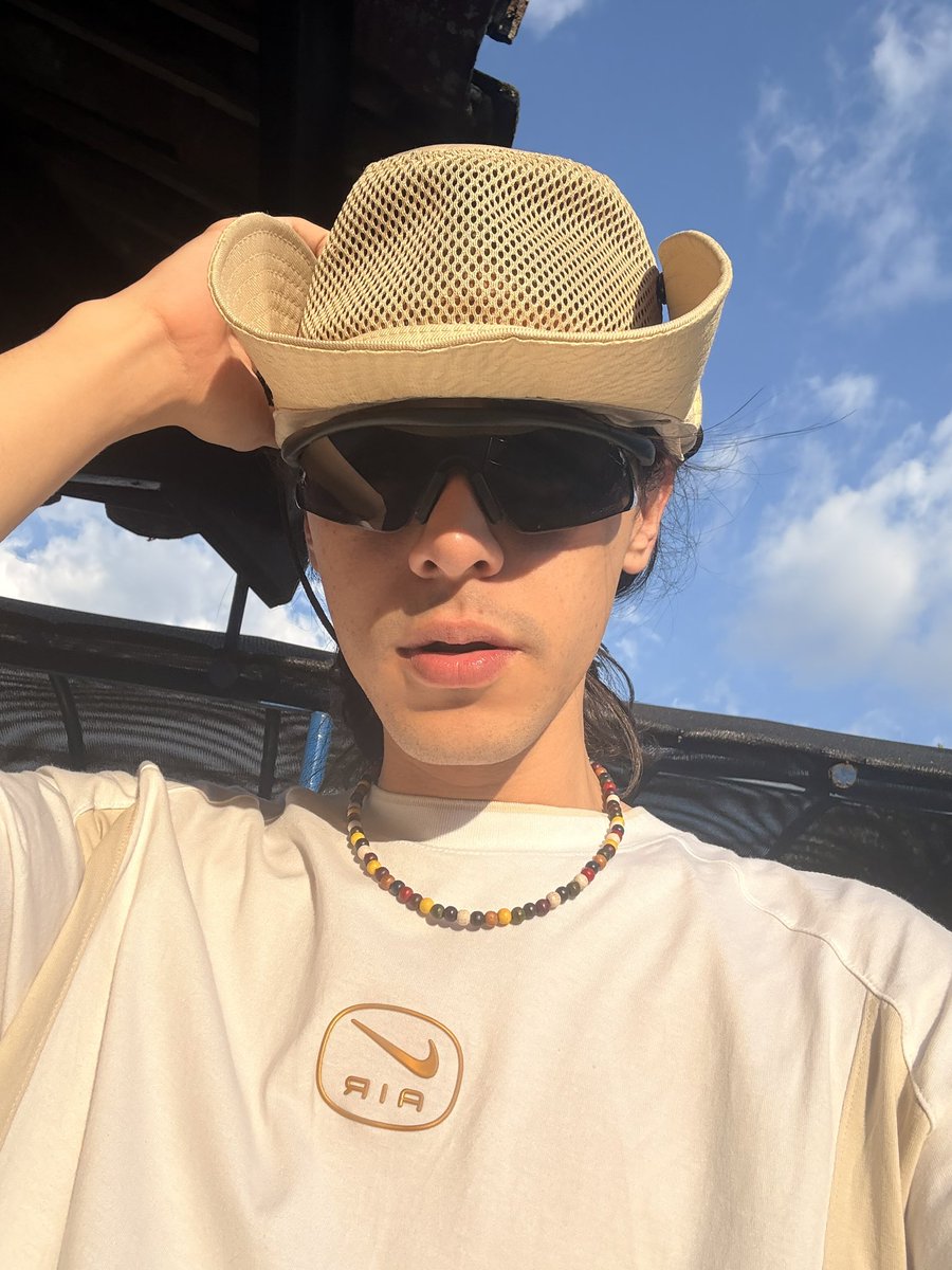 brandonag28's tweet photo. Holaaa https://t.co/UtIAYTrTW1