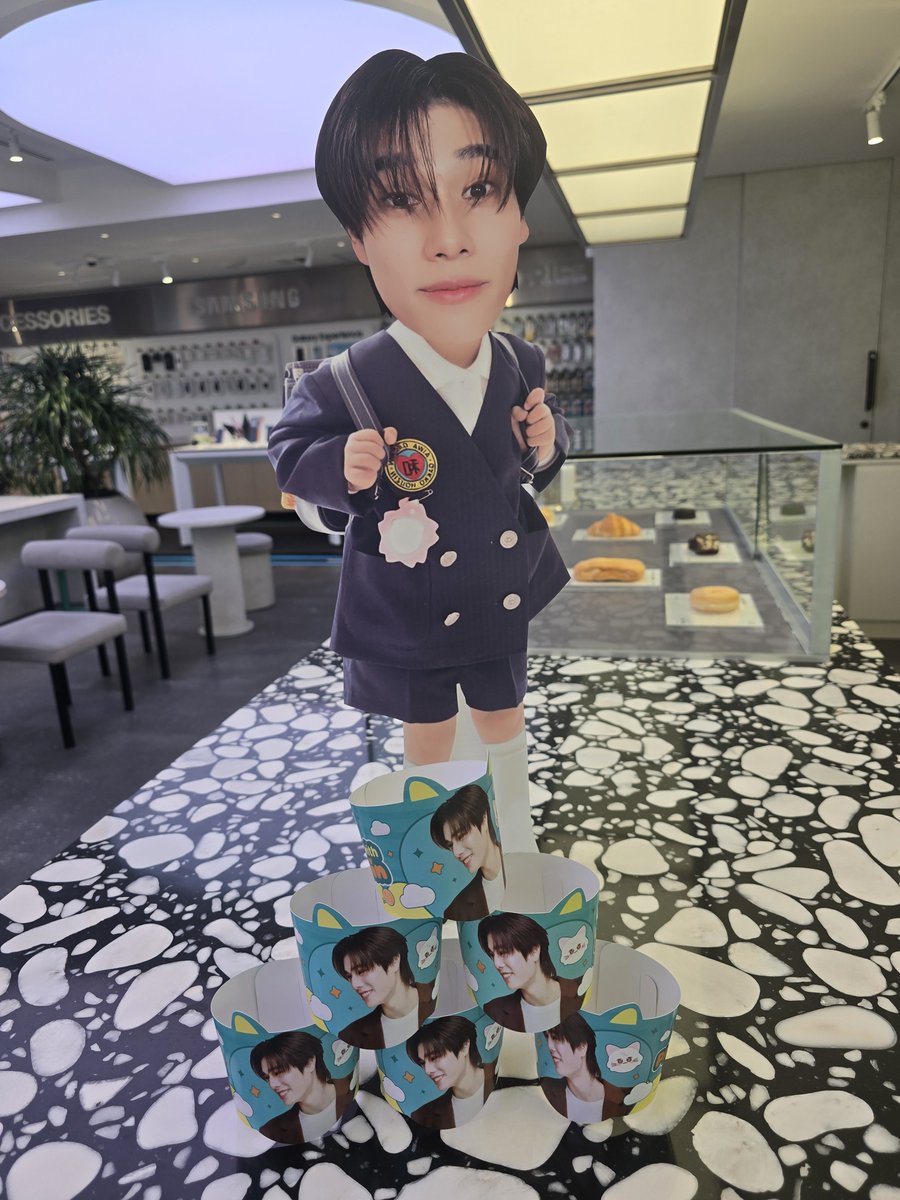 memay_mt's tweet photo. มีเด็กตาตื่นมาต้อนรับด้วย
งุ้ย น่ารักมากครับ 🤏

#GrowingwithPhuwin23
#phuwintang https://t.co/fa6Gdi351N