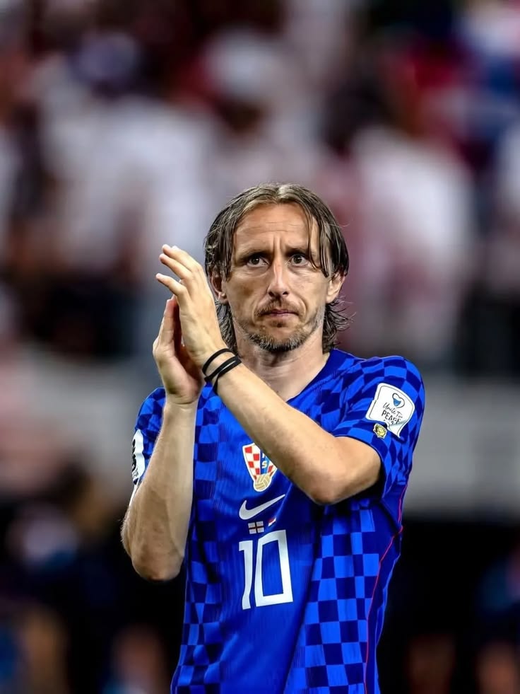 theMadridZone's tweet photo. 🚨 BREAKING: Luka Modric has very likely played his last ever game for Croatia.

It's been an honour and a joy to watch this man light up every international tournament for almost 2 decades 🇭🇷🐐 https://t.co/nqKgwPrIbe
