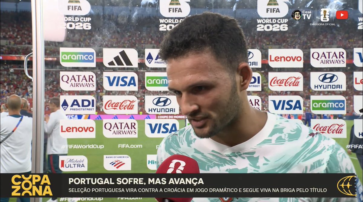 futebol_info's tweet photo. 😅🇵🇹 RAPAZ… Gonçalo Ramos:

“A verdade é que quem me conhece já sabe que quando precisa de gol nos últimos minutos eu estou lá. Não é a primeira nem a segunda nem a terceira vez, e sempre que precisarem de gol nos últimos minutos podem chamar o Gonçalo Ramos!”

📸 Reprodução/CazéTV
