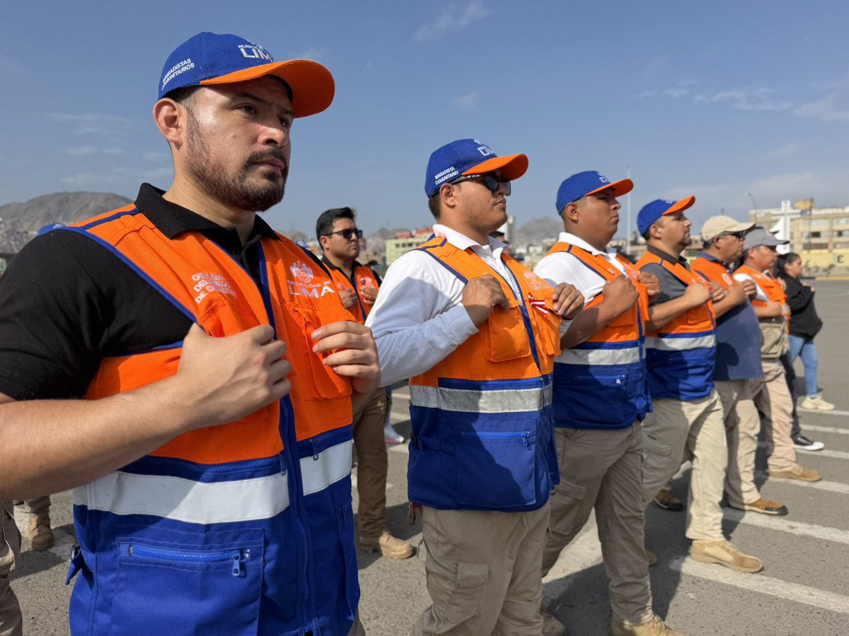 GRDMML's tweet photo. ¡Primer ensayo para el desfile cívico militar! 🇵🇪👏

La Municipalidad Metropolitana de Lima a través de la Gerencia de Gestión del Riesgo de Desastres, participó en el ensayo del Desfile Cívico Militar por Fiestas Patrias, que se realizará este 29 de julio en la avenida Brasil. https://t.co/5Is4ghkLVJ