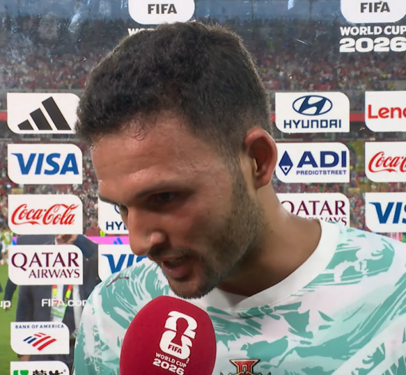 futtmais's tweet photo. "Quem me conhece sabe que, nos últimos minutos, quando o time precisa de um gol, eu estou lá. Não é a primeira, nem a segunda e nem a terceira vez. E, sempre que precisarem de um gol nos minutos finais, podem chamar o Gonçalo Ramos."

- Gonçalo Ramos, após classificação de Portugal.

📸 Reprodução