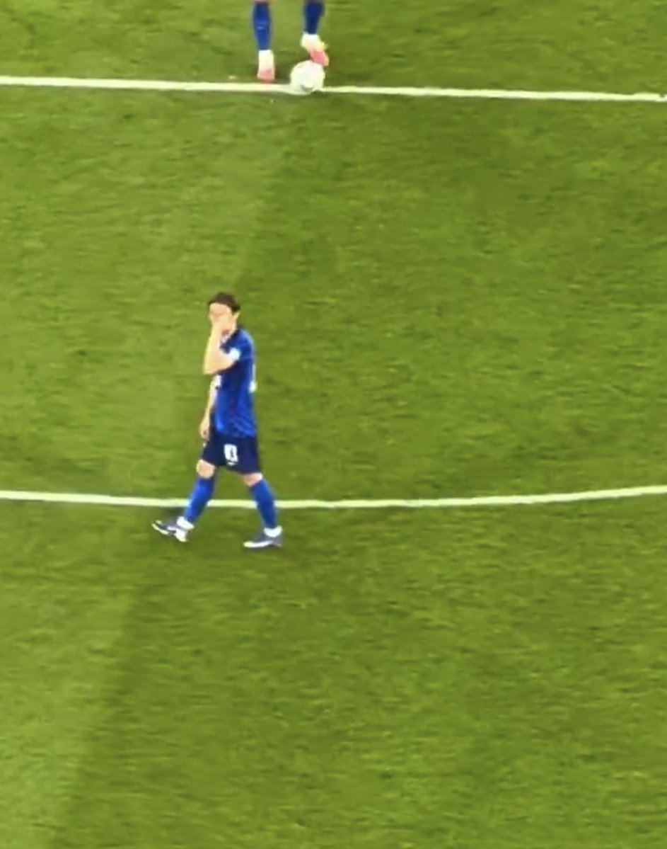 MadridXtra's tweet photo. Luka Modrić cried at full-time. 🥲💔 https://t.co/INqYCm8AVn