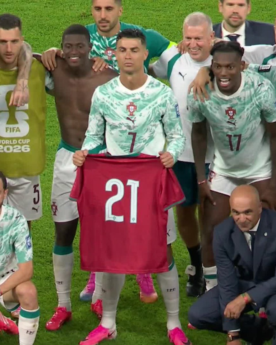 ESPNFC's tweet photo. Ronaldo wearing Diogo Jota's jersey after the win against Croatia ❤️ https://t.co/sXwS0p2Mq6