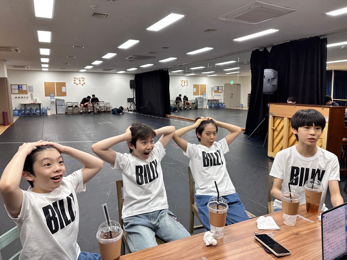 m206135's tweet photo. 14살이 어뜨케 이런 생각을 할 수가 있어…?ㅜㅜ
하고 스크롤 넘겼는데

다른 빌리들 반응:

ヲヲヲヲヲヲヲヲヲヲヲヲヲヲヲヲ https://t.co/89phSlSR4b