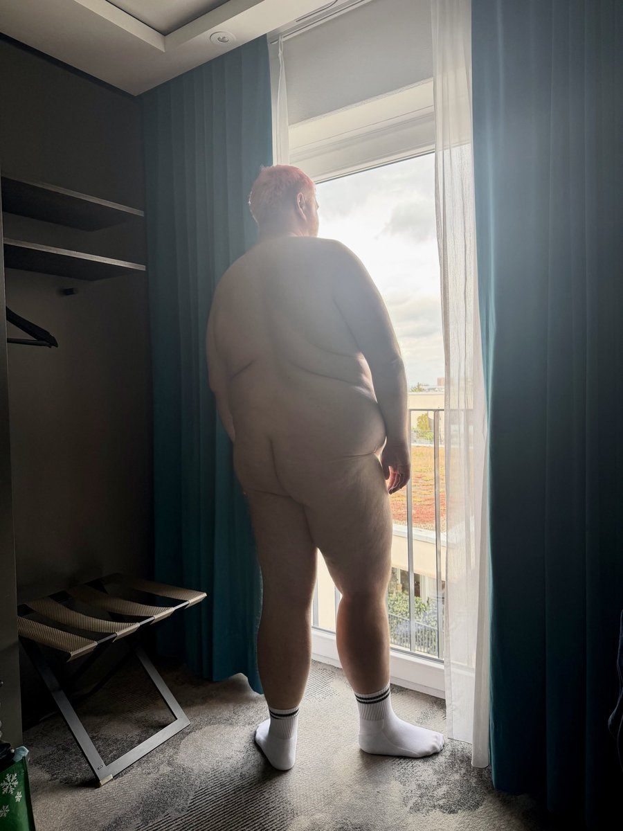 BearMars1's tweet photo. Hello Cologne and Happy Pride 🥳🏳️‍🌈 https://t.co/BasoVyObey