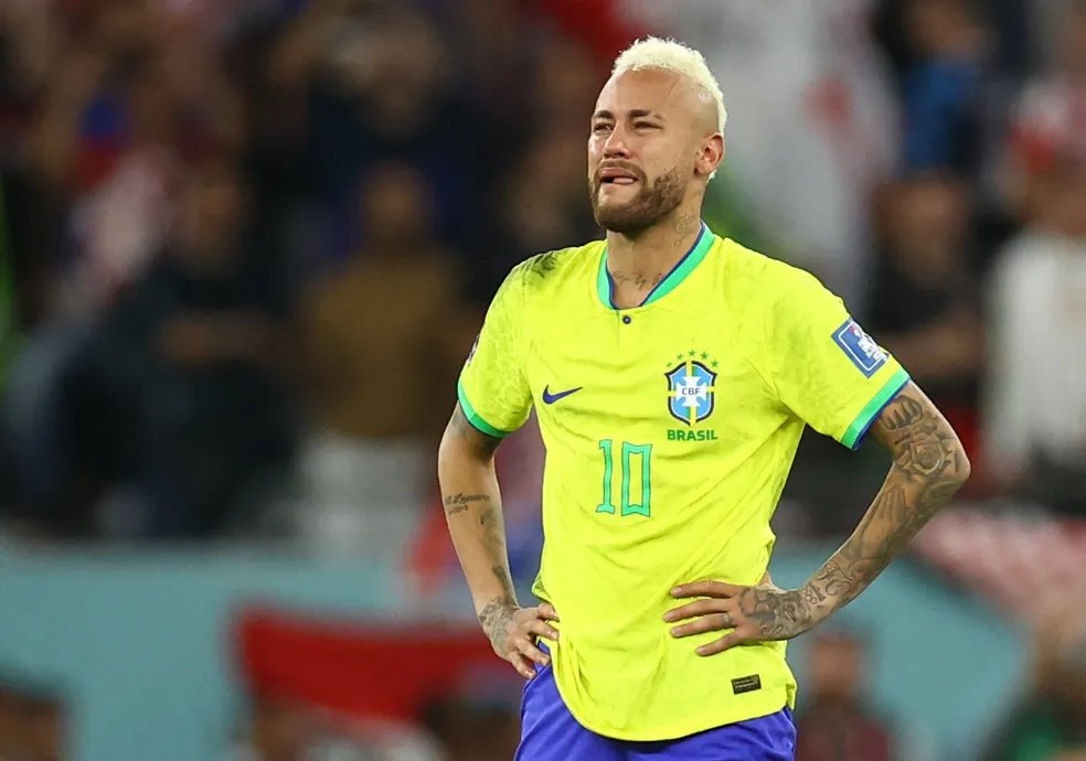 EmpNeymar's tweet photo. Não tiveram dó do meu menino, ELES QUE SE FOD4M https://t.co/4VtTW7Z7l1