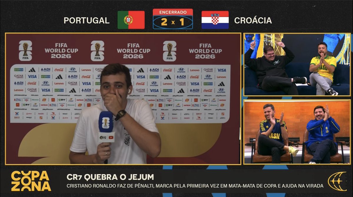 futebol_info's tweet photo. A reação de João Barretto, repórter da CazéTV, após entrevistar Cristiano Ronaldo.

📸 Reprodução/CazéTV https://t.co/o2EHsfIxVC