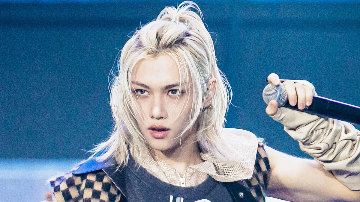 sigma1529549's tweet photo. I said i would stop posting about #felix
anyway here’s my 14th post about #felixfromstraykids today
Define tuff: https://t.co/iPHShAJQot