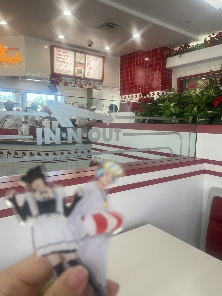 ずーーーーっと行ってみたかったIN-N-OUTへ🍔美味しかったぁ