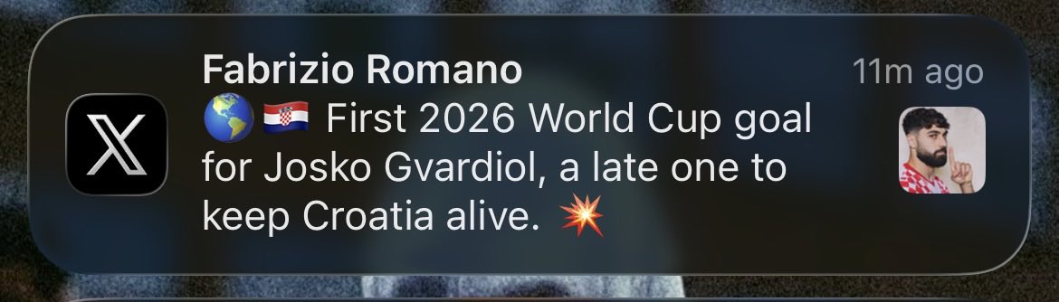Zirkzeeees's tweet photo. @FabrizioRomano Fabrizio dey rush 😹😭 https://t.co/2xB2ZNfH5V