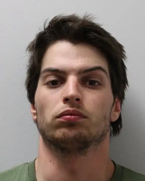 alexgauthier92's tweet photo. « Une gardienne de Granby accusée d’avoir agressé sexuellement deux enfants. »

 La gardienne en question : https://t.co/weXDhzxiti