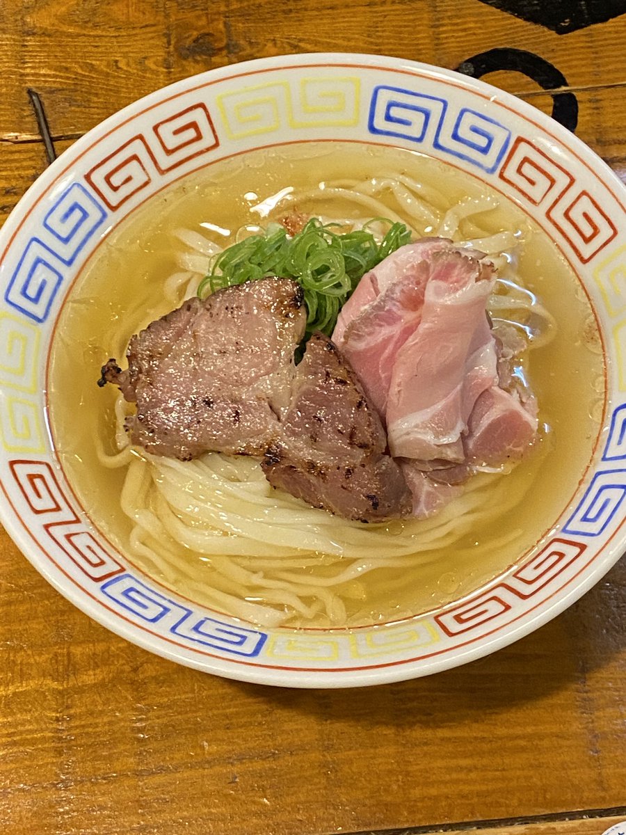 f2kf0keuo9JLFrI's tweet photo. おはようございます…
今日からよろしくお願いします…
冷やし…ドロップ… https://t.co/oEbYw4Uj0m