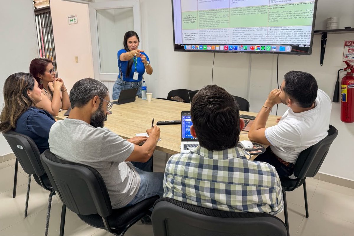 GobMeta's tweet photo. Articulamos esfuerzos junto a la @unillanos_  para avanzar en la construcción de la Política Pública de Acción Comunal y la Política Pública de Participación Ciudadana, un proceso respaldado por un equipo interdisciplinario que aporta conocimiento,experiencia y visión territorial https://t.co/0k63Oax6qY