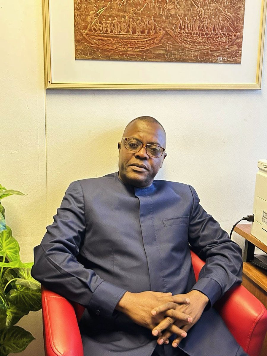 JoueursCG's tweet photo. 🇨🇬 Le retour de Salomon Bambendze en tant que conseiller est une excellente nouvelle.

Artisan de la venue de plusieurs binationaux de la génération CAN 2015, son expérience et son réseau pourraient être des atouts précieux pour le renouveau des Diables Rouges. https://t.co/2gxTTy1qLS