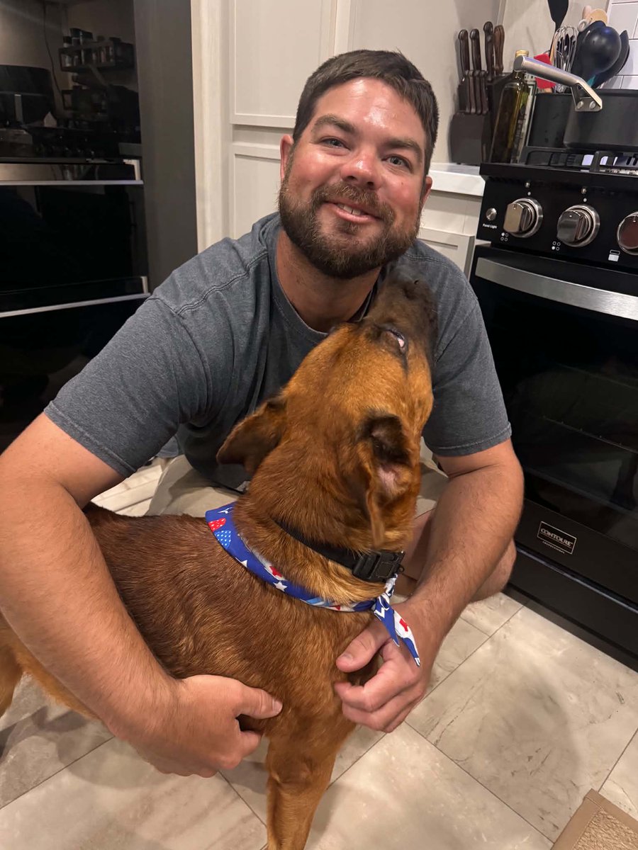 WolfDaycations's tweet photo. @corbydavidson @SeanCBass Ruben is home with his new family! 🎉🥰🐾Thank you for advocating for this boy! https://t.co/SpCaWWvWaw