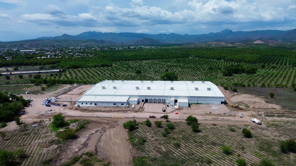 SinaloaSedeco's tweet photo. Más inversión y más empleo para Sinaloa.
La nueva planta de ATR-Sumitomo en Escuinapa representa una inversión aproximada de 10 millones de dólares y generará 1,000 empleos directos, además de 3,000 empleos en la cadena de servicios de la región. https://t.co/VYriFZET3C