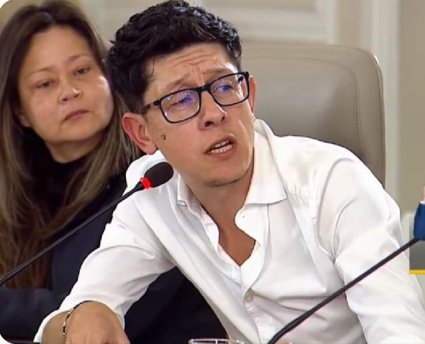 Jovanni96597580's tweet photo. PATRIA MILAGRO

DE VERDAD EN COLOMBIA LA IZQUIERDA ES LA DECADENCIA DE LA SOCIEDAD  UN BAZUQERO COMO MINISTRO DE EDUCACION 

GRACIAS A DIOS GANAMOS  

HOY TENEMOS UNA MINISTRA DE EDUCACION CON PRINCIPIOS,VALORES Y TEMEROSA DE DIOS

NUESTROS NIÑOS NO SERÁN MAS ADOCTRINADOS https://t.co/ZbjehIHSTL