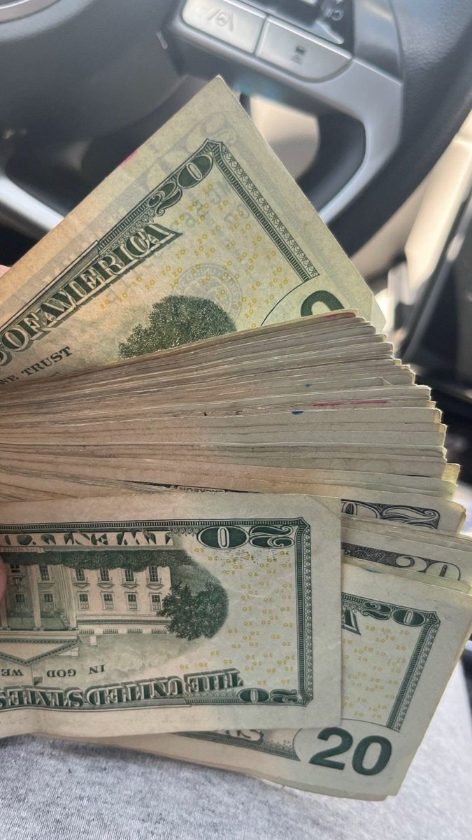 Addicted_2Jenn's tweet photo. There is no better feeling than going to the bank to cash piggy’s checks 💋 #pytjenny #nsfwtwtًً #paypig #خان_کی_قید_پر_خاموشی_توڑو #ebonytaboo #dominatrix #domme https://t.co/Juj2REPJXJ