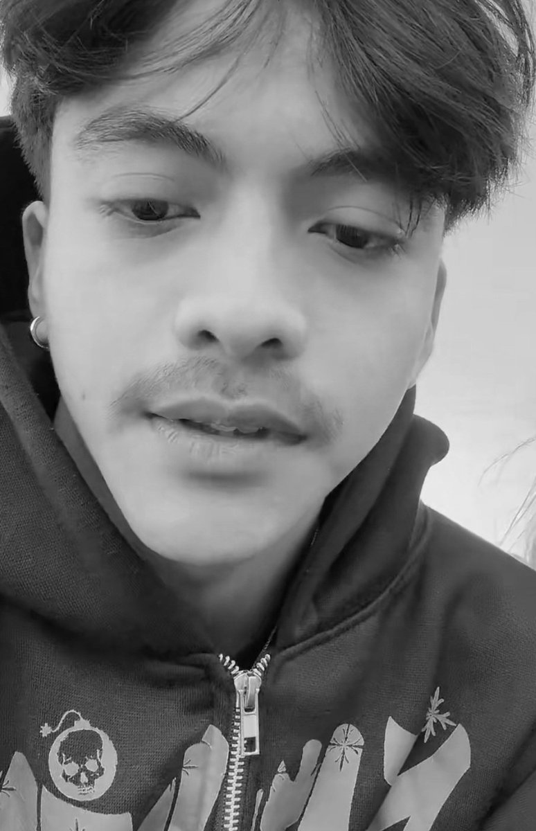 maunangisduluuy's tweet photo. Jangan dilaporiin ke policii pleasee 🫶 https://t.co/59LQiSLpEp