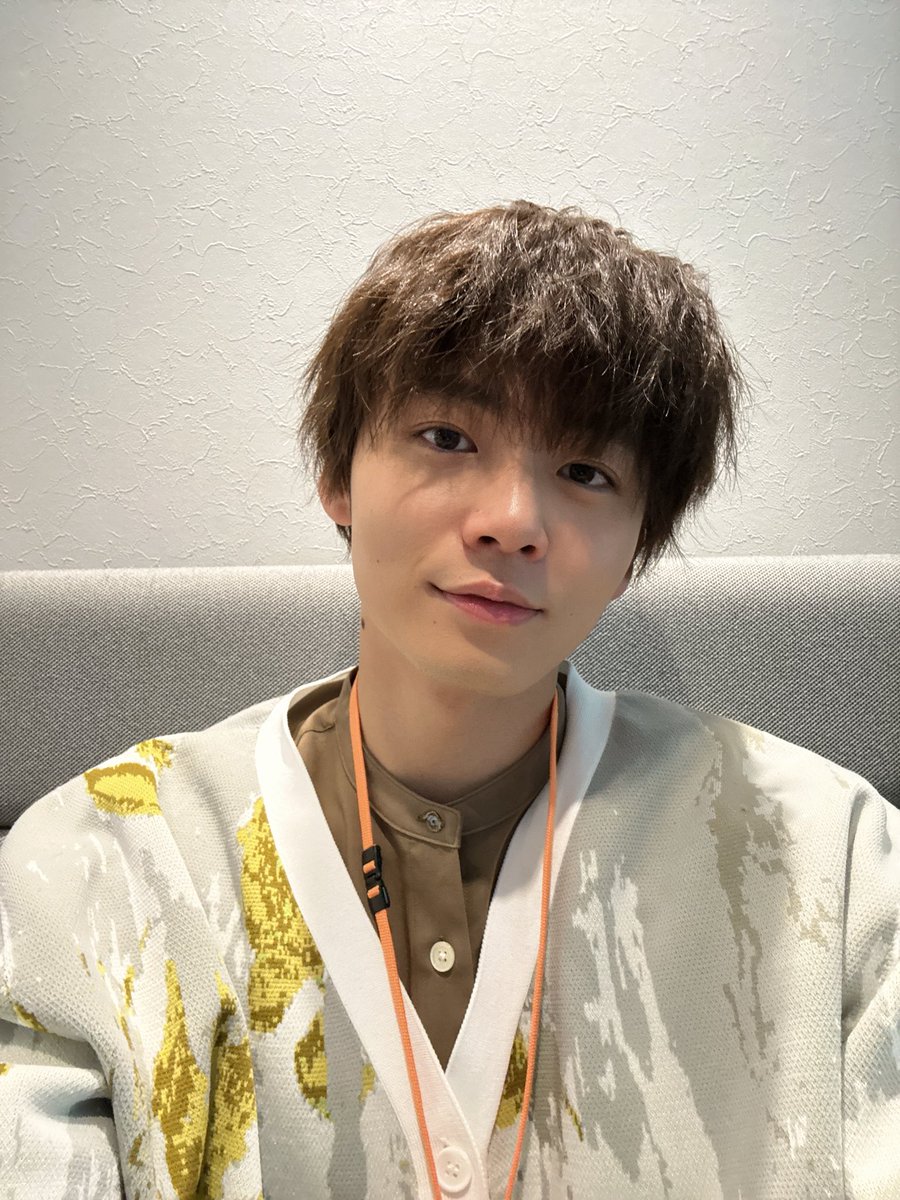 haruhi_iuchi712's tweet photo. ドラマ『今から、親友やめようか。』
第2話 ありがとうございました！！

ドキドキしてオフィス内で隠れんぼしたり、人気な後輩の登場にモヤモヤしたり今週もバタバタでしたね🌻

何はともあれ最後は誤解も解けて良かった！
二瓶としては…？
どうなんでしょうかね😐

来週もお見逃しなく！✨

#今やめ https://t.co/1kLIYn9Jka