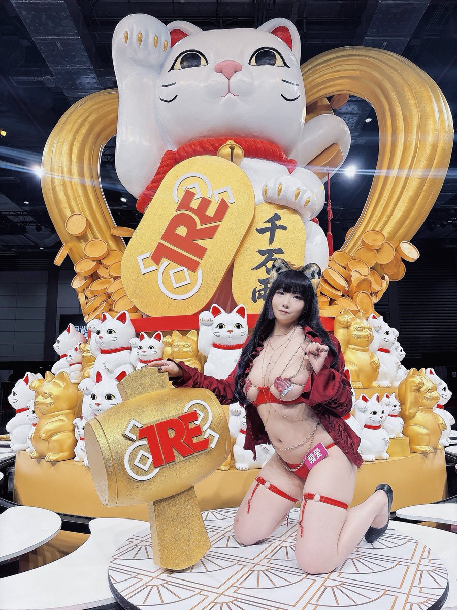 xuan87909's tweet photo. 曉愛 紅色老虎～在TRE 南港展覽館2館
三天都在這裡～攤位號：D66 
@cmimasen 💗💗 C咪媽限 https://t.co/B6d55yDh3P