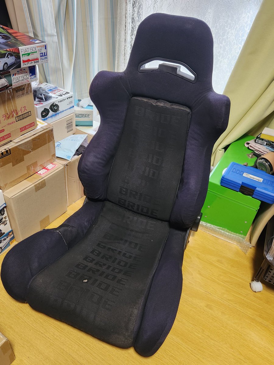 14onChang's tweet photo. フルバケ買いました。(12月)

フルバケ買いました。(2月)

セミバケ買いました。(3月)

フルバケ買いました。(4月) https://t.co/qATFkZEIlW