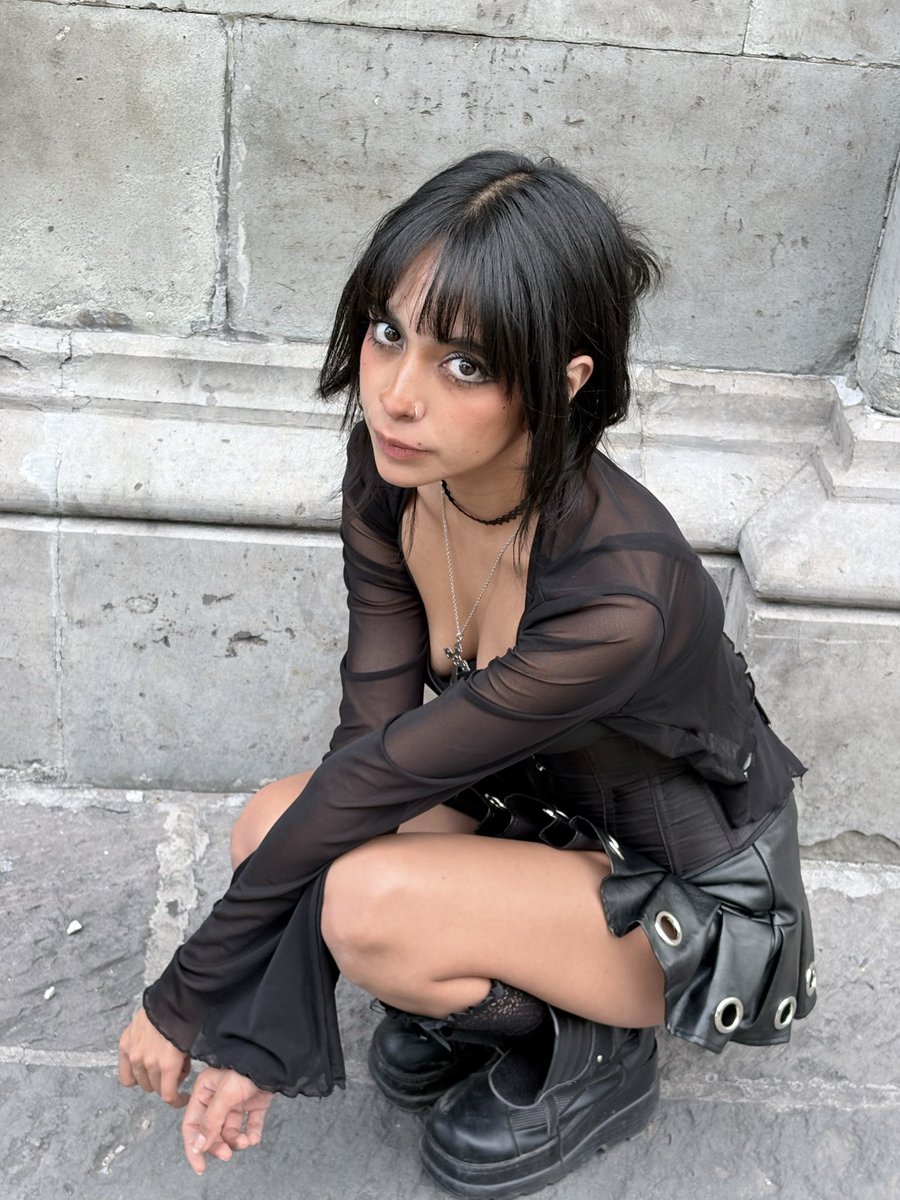 Faro_rojoo's tweet photo. Que cingue a su madre @minao_nee no te robes mi identidaaas wtf yo soy la real 😭 chequen mi ig y se darán cuenta https://t.co/OMw1AlP6IB