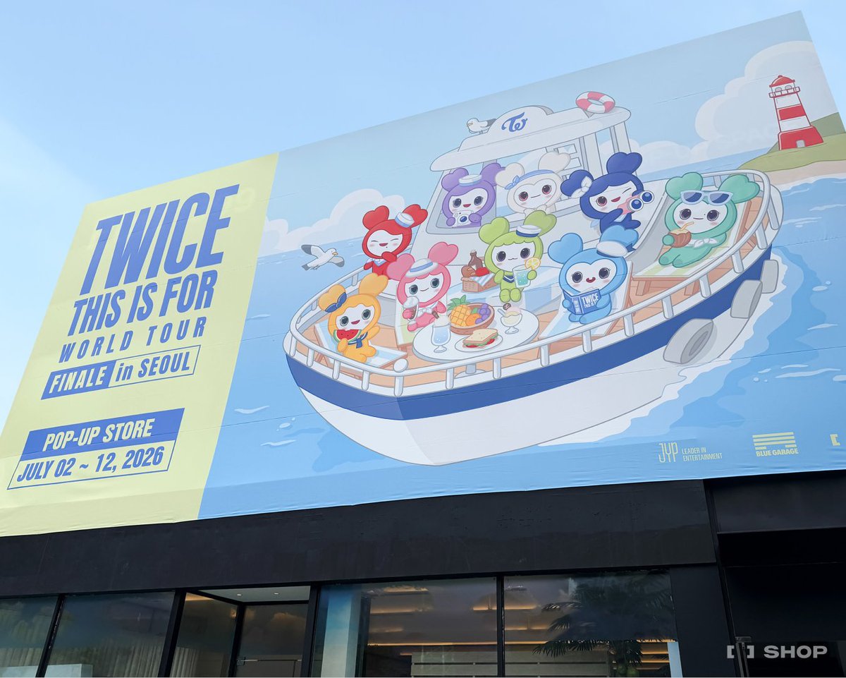 the_FANSSHOP's tweet photo. TWICE <THIS IS FOR> WORLD TOUR FINALE in SEOUL POP-UP STORE

사탕처럼 달콤하고
하늘을 나는 것 같은
𝗗𝗔𝗬𝟮의 현장 속으로🪽

📅26.7.2 THU - 7.12 SUN (KST)
🌐Plat1399 Studio (서울 강동구 양재대로 1399)

#TWICE #트와이스 #THISISFOR
#TWICE_THISISFOR_WORLD_TOUR
#TWICE_THISISFOR_POPUP
#FANS_SHOP #팬즈샵