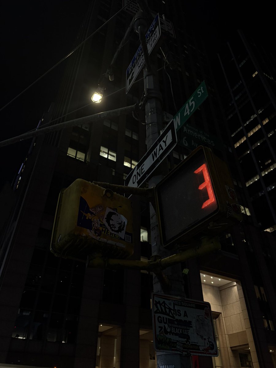 Aromaz_'s tweet photo. NYC Collection PT.2 https://t.co/ZnfXns8O7l