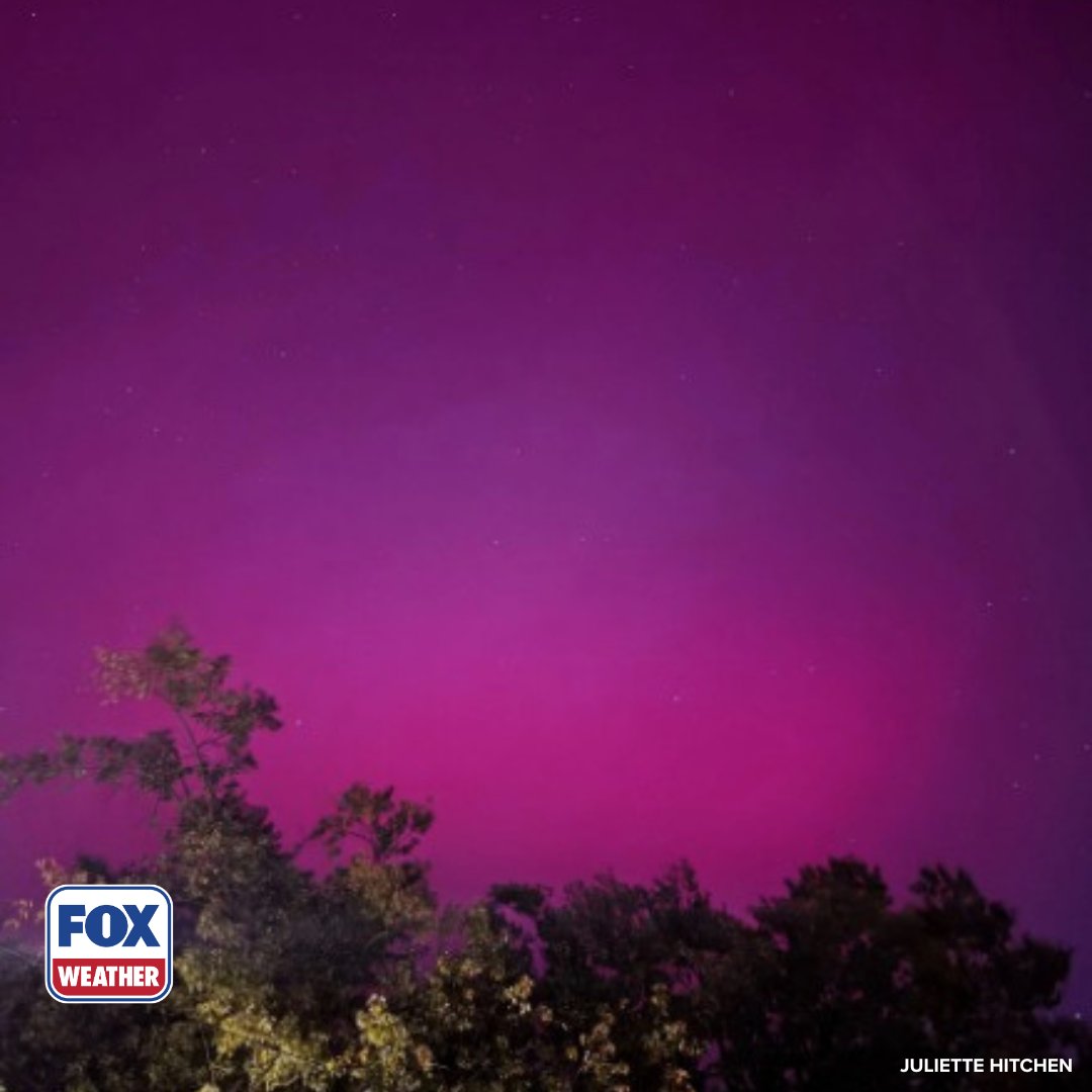 foxweather's tweet photo. LOOK UP 👀: Fireworks may not be the only thing dazzling the skies tonight. A powerful solar flare that erupted on Tuesday could give people across parts of the U.S. a chance to see the Northern Lights. Find out more here:

#sky #northernlights #solarflare #sky https://t.co/C5GHmM0jUt