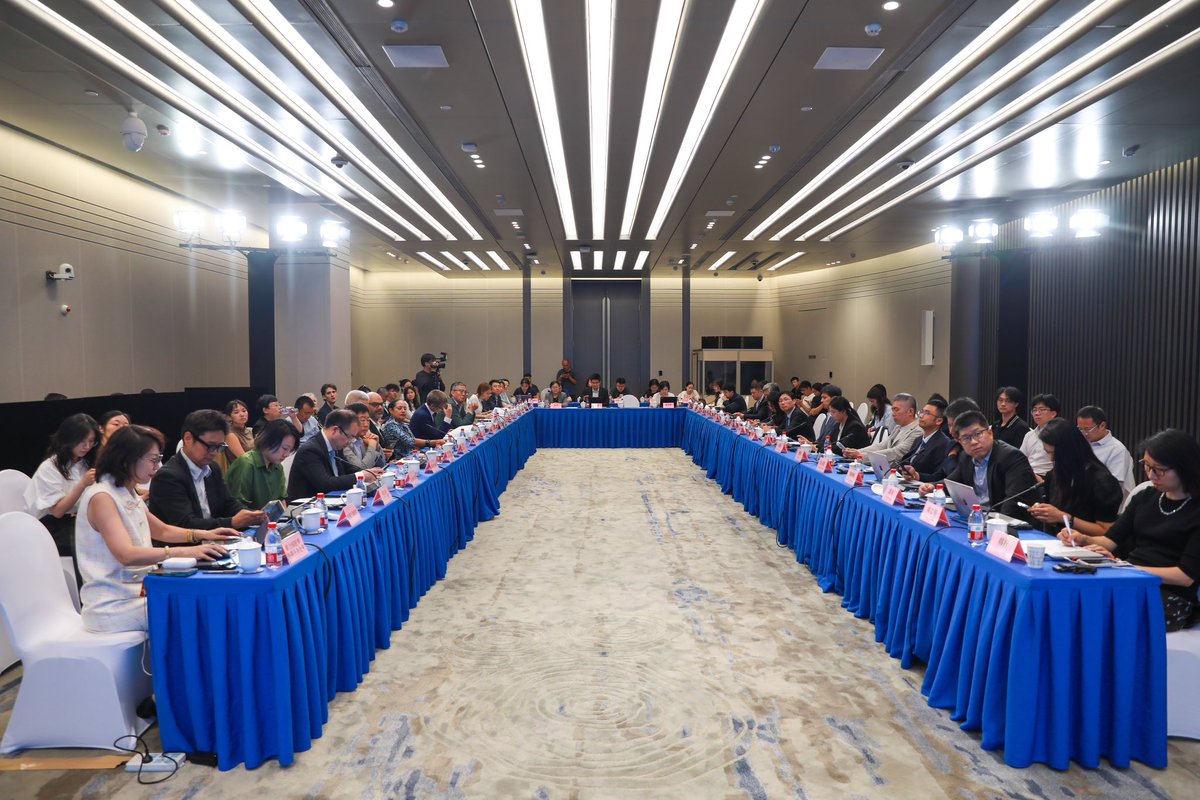 UNinChina's tweet photo. Inspiring dialogue between @UNinChina &amp; Zhongguancun Science City on int’l AI cooperation. UN agencies, research institutes &amp; AI companies in Haidian District showcased cutting-edge applications and explored actionable pathways to leverage AI for priority SDGs for China &amp; beyond. https://t.co/vw2Zx8MJ8z