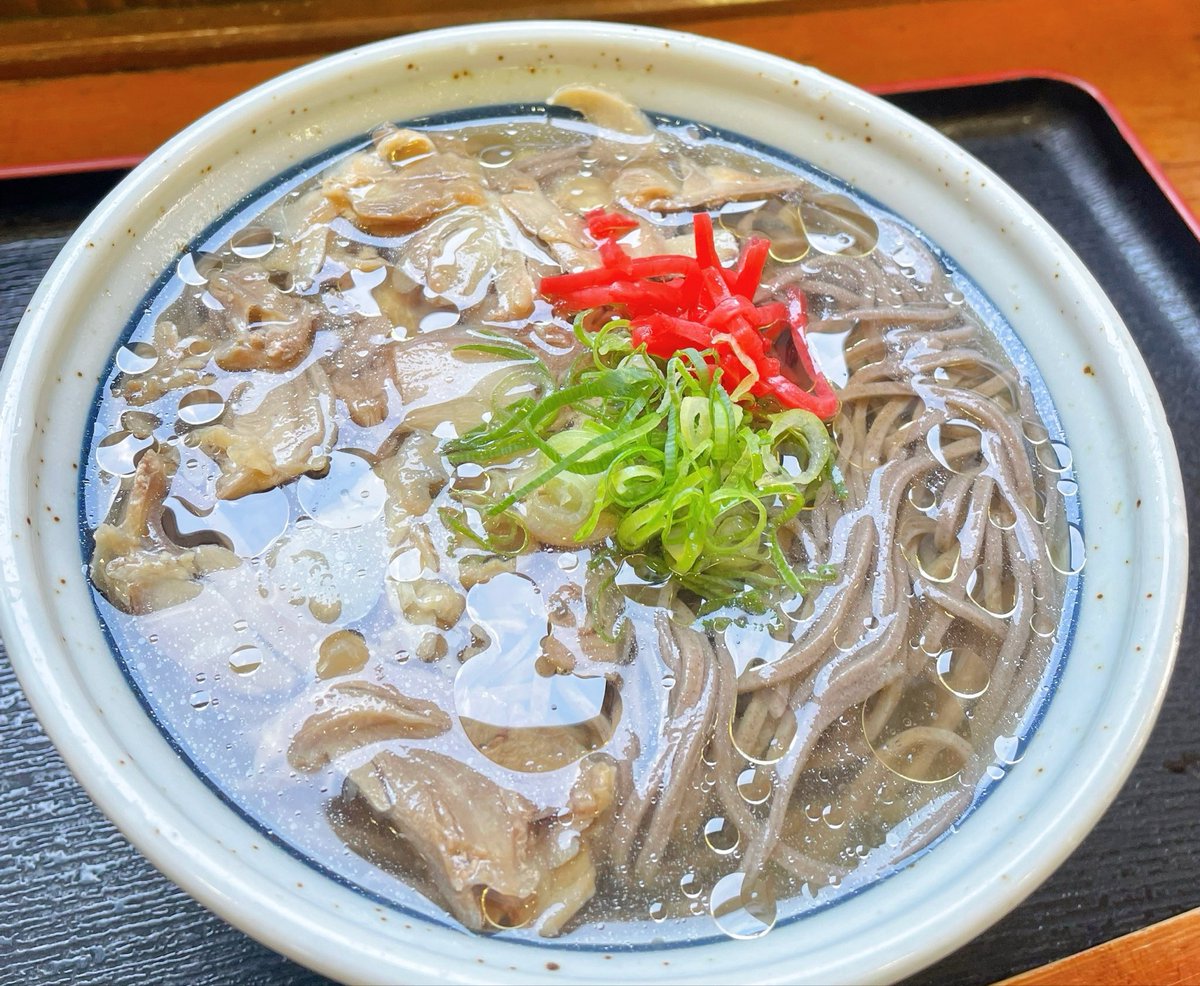 basoya_soba's tweet photo. 今日は日中暑くなりそうですね☀️💦冷たいメニュー推しのばそ家は本日もはりきって営業してます‼️皆さまのご来店お待ちしております♪🙇‍♂️ https://t.co/RlPyLBdDoS