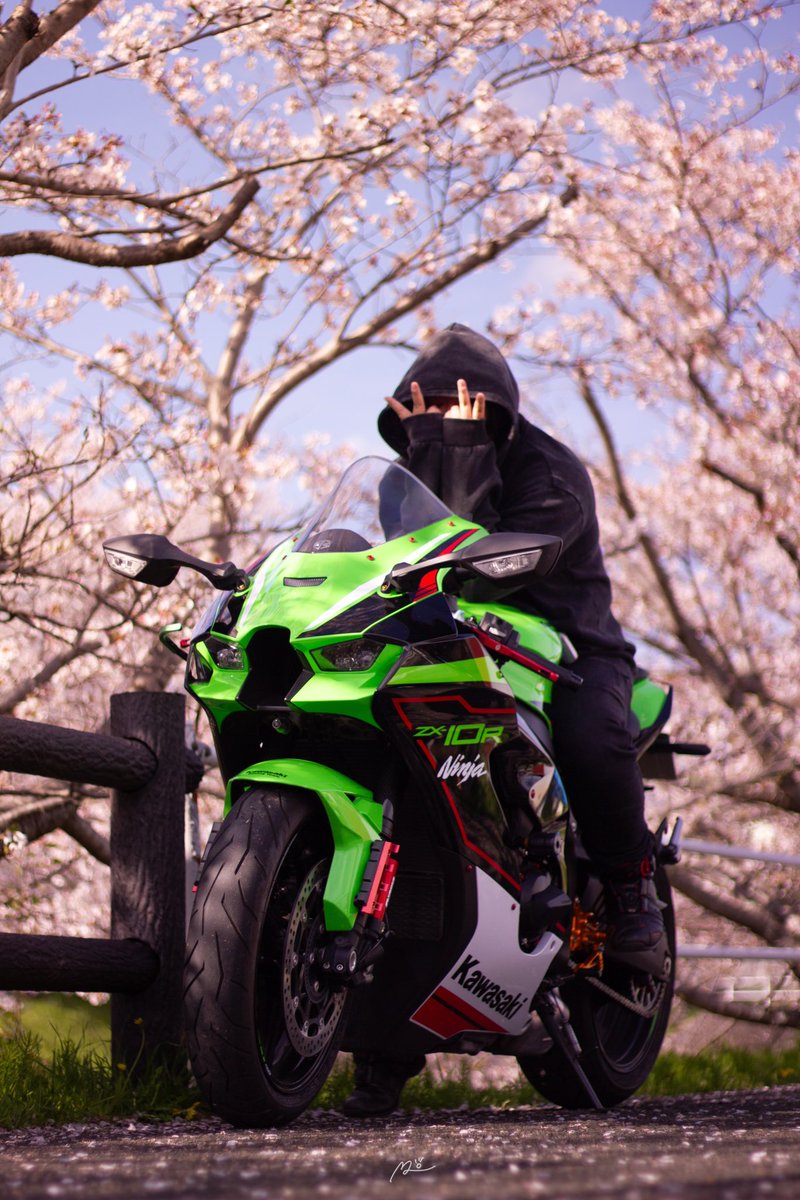 maininbl's tweet photo. 彼氏がシャッターを切った写真が控えめに言って画角最高すぎる話 https://t.co/8vkviPWzNm