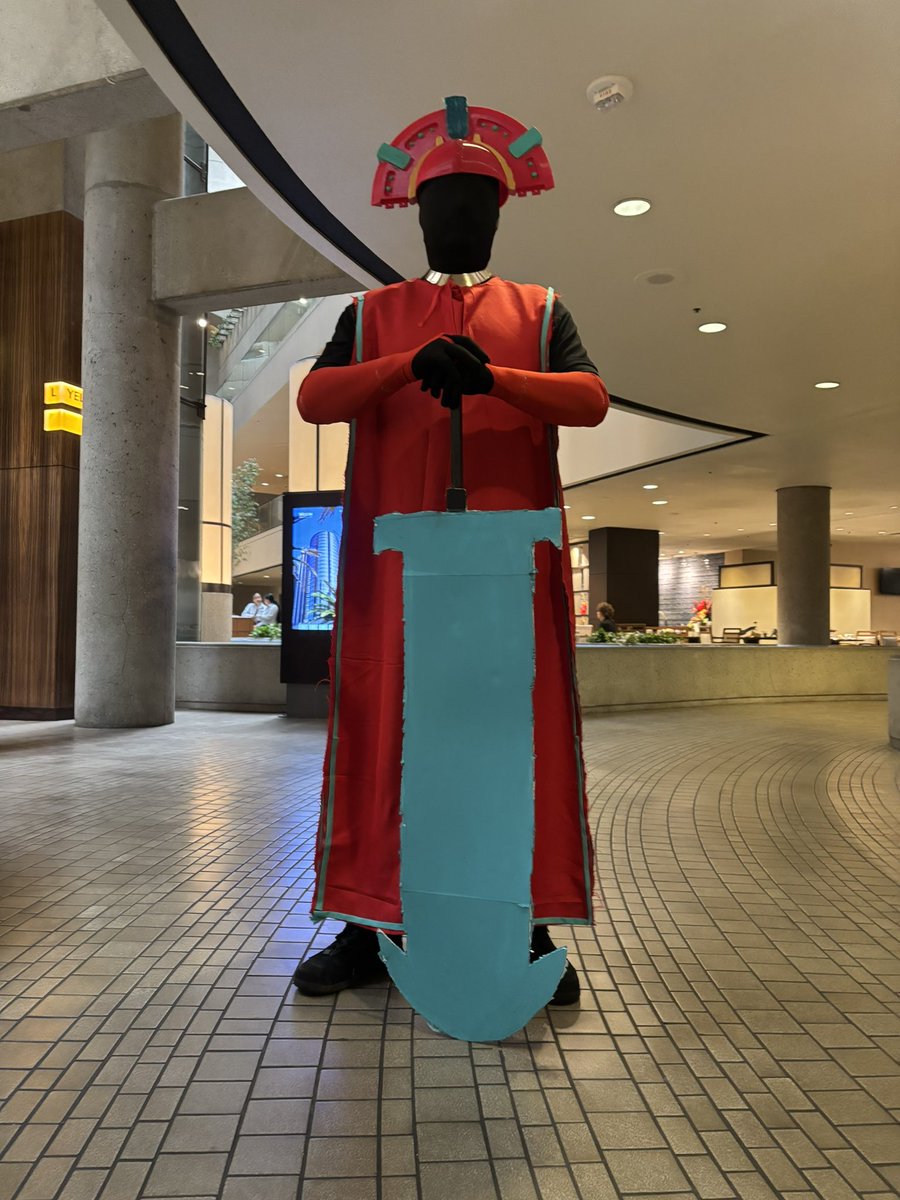 Shaylenm_'s tweet photo. Bulwark of the Weak
Providence - #RiskOfRain 
#AnimeExpo https://t.co/2fFROupQeG