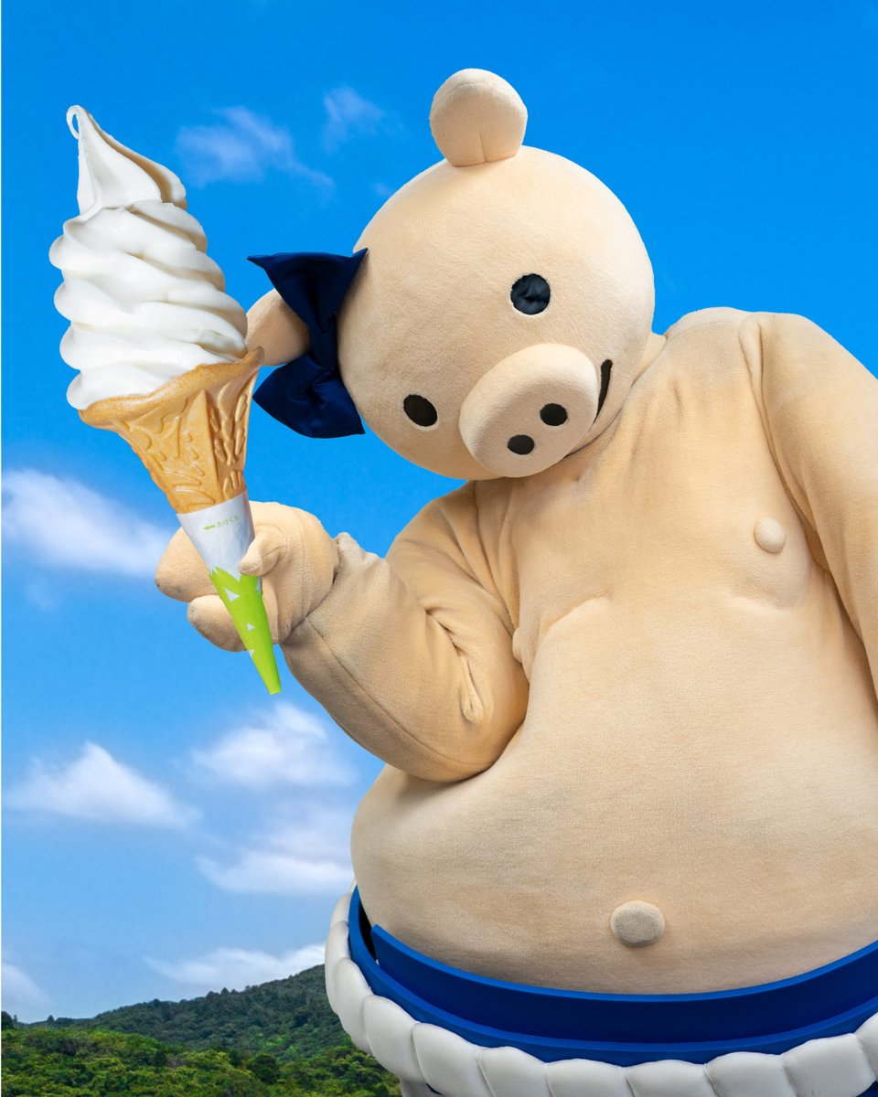 YabatonO's tweet photo. 今日は #ソフトクリームの日 🍦

1951年7月3日に、日本で初めてコーンスタイルのソフトクリームが販売されたことが由来なんだそうです✨

矢場とんでは、ひんやりなめらかな《豆腐ソフト》を販売中！
暑い日にぴったりなので、ぜひ食べに来てください🐷

📍販売店舗
・YABATON SHOP
・金シャチ横丁店 https://t.co/Oywsnlg1Kk