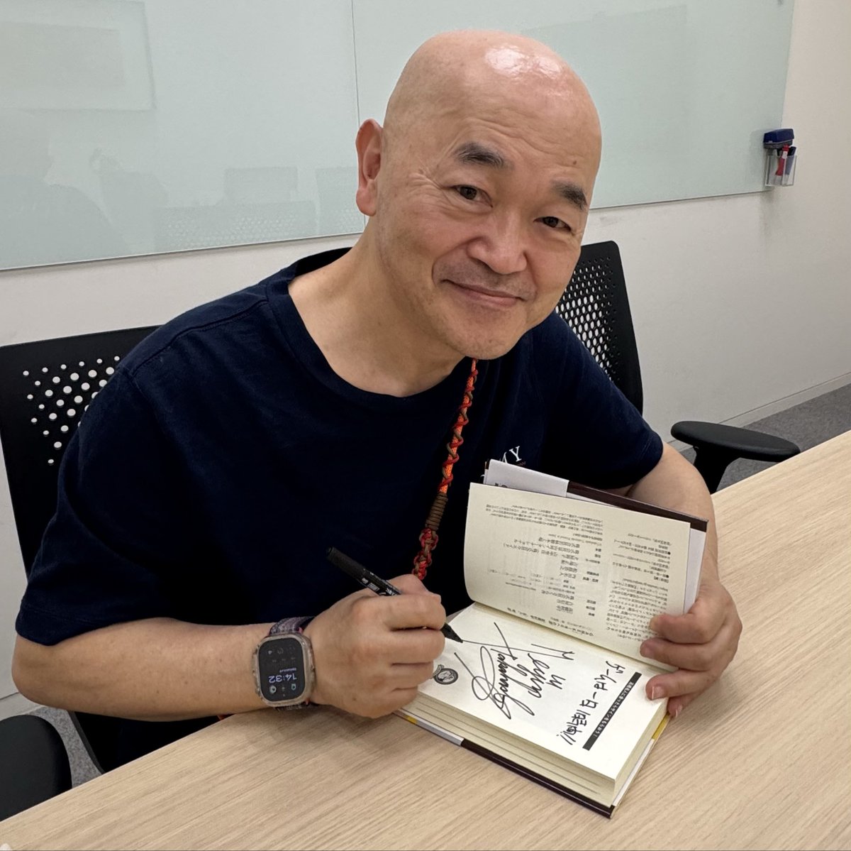 書泉グランデさん限定で #高橋名人 にサインをご記入いただきました