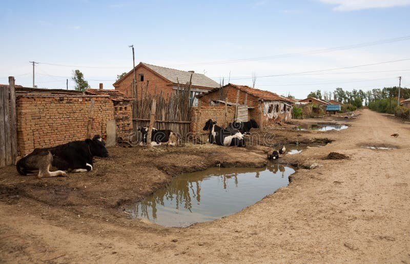 VyomShakti75's tweet photo. Villages                           Villages 
     in India                            in China https://t.co/DXJ1t5qGpg