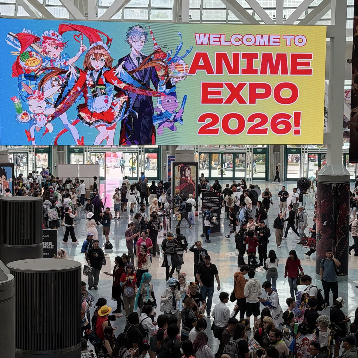 Crunchyroll's tweet photo. Here’s just a glimpse at Day 1 of #AX2026! 🎉🎉🎉 https://t.co/Z6S05ZwNF7