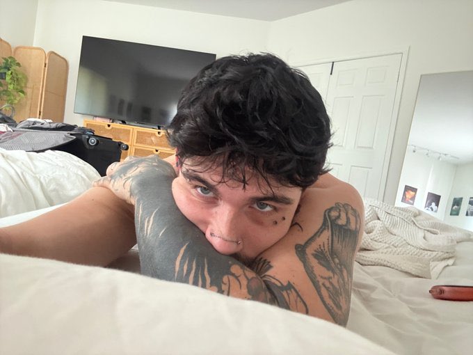 mdbyjoe's tweet photo. tired asf https://t.co/SznRwvG4S9