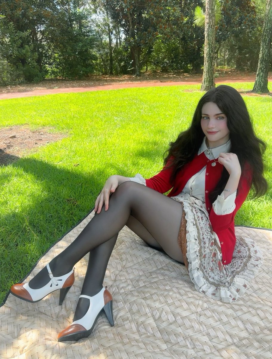 adinascozylife's tweet photo. vintage vibes for summer ☀️ https://t.co/IIRRkqHZbs
