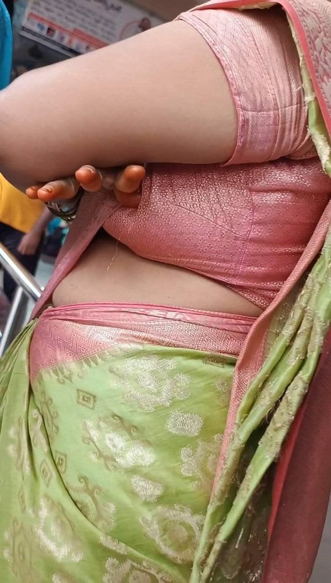 Cuck_Chn's tweet photo. Mulusa pakardha vida, ipdi pakuradhu semaya mood ethum🤤😍

Nama pondati ipdi marriage function la nikum bodhu, anga irukavan elam pathu mood aavanunga🤤😍

Photographers dhan lucky inum solapona 😉

Hd,4K nu vera level la pics, videos irukum 😍

Dm panunga photographers irundha https://t.co/LSY8WsQsQi