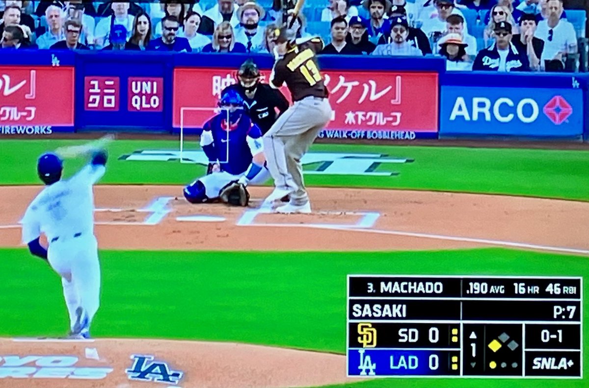 WheresMaryHart's tweet photo. Where’s Mary?  
@Dodgers @DodgerBlue1958 @Pantone294 @DodgersNation @LosDodgers #DodgerStadium 
#MLB #baseball #DodgerInsider #ITFDB https://t.co/2fZ6T74YbI