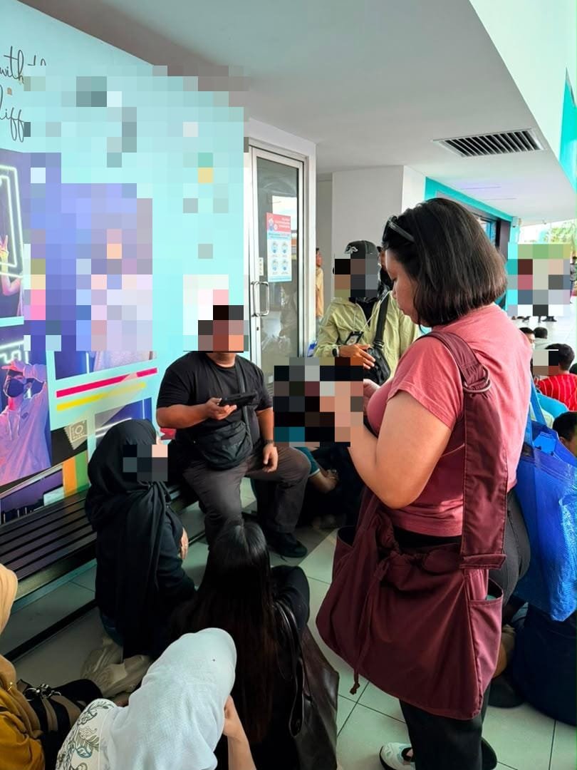 imigresenmy's tweet photo. 𝗢𝗣𝗦 𝗠𝗘𝗚𝗔 𝗥𝗘𝗡𝗧𝗔𝗦 𝗔𝗚𝗘𝗡𝗦𝗜: 𝟴𝟲 𝗪𝗔𝗥𝗚𝗔 𝗔𝗦𝗜𝗡𝗚 𝗗𝗜𝗧𝗔𝗛𝗔𝗡 𝗗𝗔𝗟𝗔𝗠 𝗢𝗣𝗘𝗥𝗔𝗦𝗜 𝗕𝗘𝗥𝗦𝗘𝗣𝗔𝗗𝗨 𝗗𝗜 𝗞𝗟𝗔𝗡𝗚

https://t.co/0Mg0RgLun3 https://t.co/lx9l39w6ny