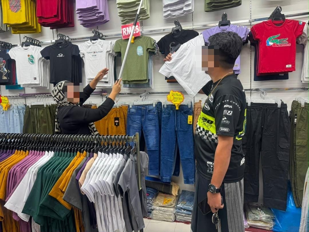 imigresenmy's tweet photo. 𝗢𝗣𝗦 𝗠𝗘𝗚𝗔 𝗥𝗘𝗡𝗧𝗔𝗦 𝗔𝗚𝗘𝗡𝗦𝗜: 𝟴𝟲 𝗪𝗔𝗥𝗚𝗔 𝗔𝗦𝗜𝗡𝗚 𝗗𝗜𝗧𝗔𝗛𝗔𝗡 𝗗𝗔𝗟𝗔𝗠 𝗢𝗣𝗘𝗥𝗔𝗦𝗜 𝗕𝗘𝗥𝗦𝗘𝗣𝗔𝗗𝗨 𝗗𝗜 𝗞𝗟𝗔𝗡𝗚

https://t.co/0Mg0RgLun3 https://t.co/lx9l39w6ny